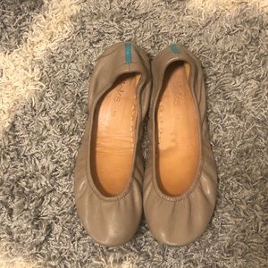 Tieks color taupe